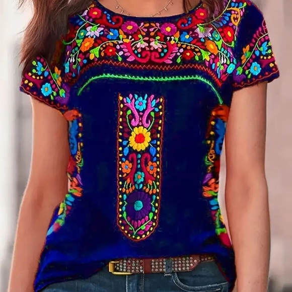 NWT!! Boho Beautiful Blue Multi-color Floral Casual Fashion Trendy Top!!💖😍💖 - Picture 12 of 12